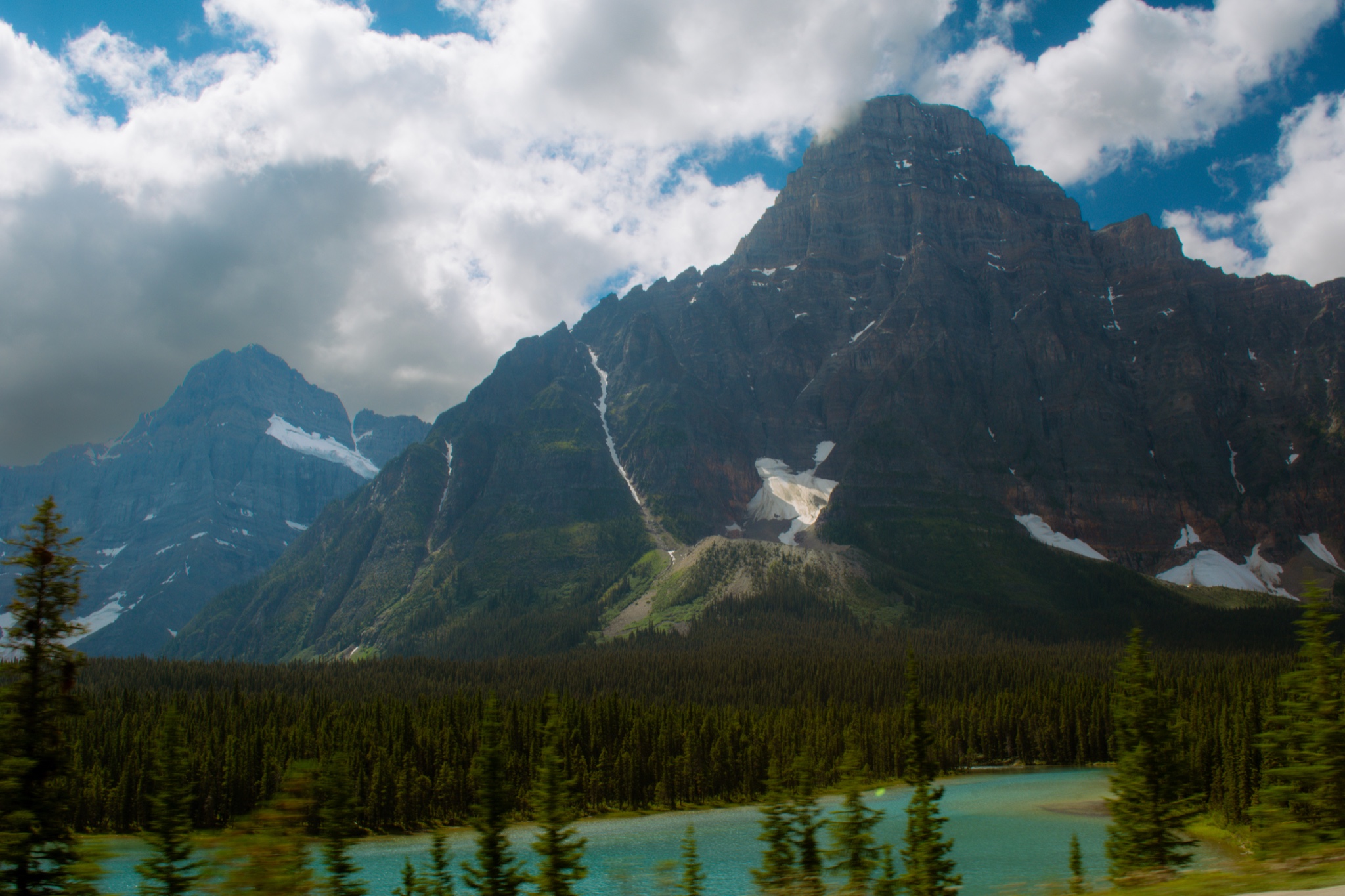 Drive between Banff and Jasper National Park